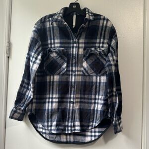 Aritzia The Group by Babaton Fisher Shirt Plaid flannel button-up Sz XS
